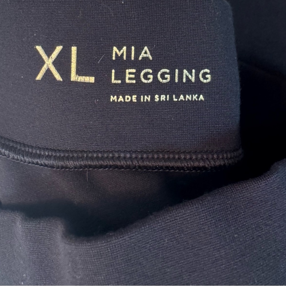 Lilly Pulitzer Black Mia Leggings